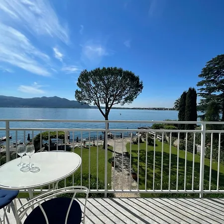 Apartment Riva Al